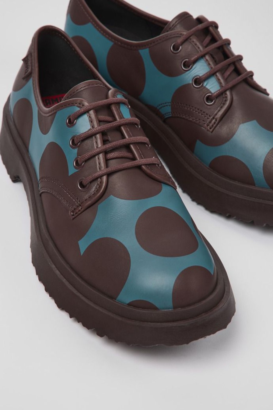 Camper Bordeaux Met Blauwe Leren Herenschoenen