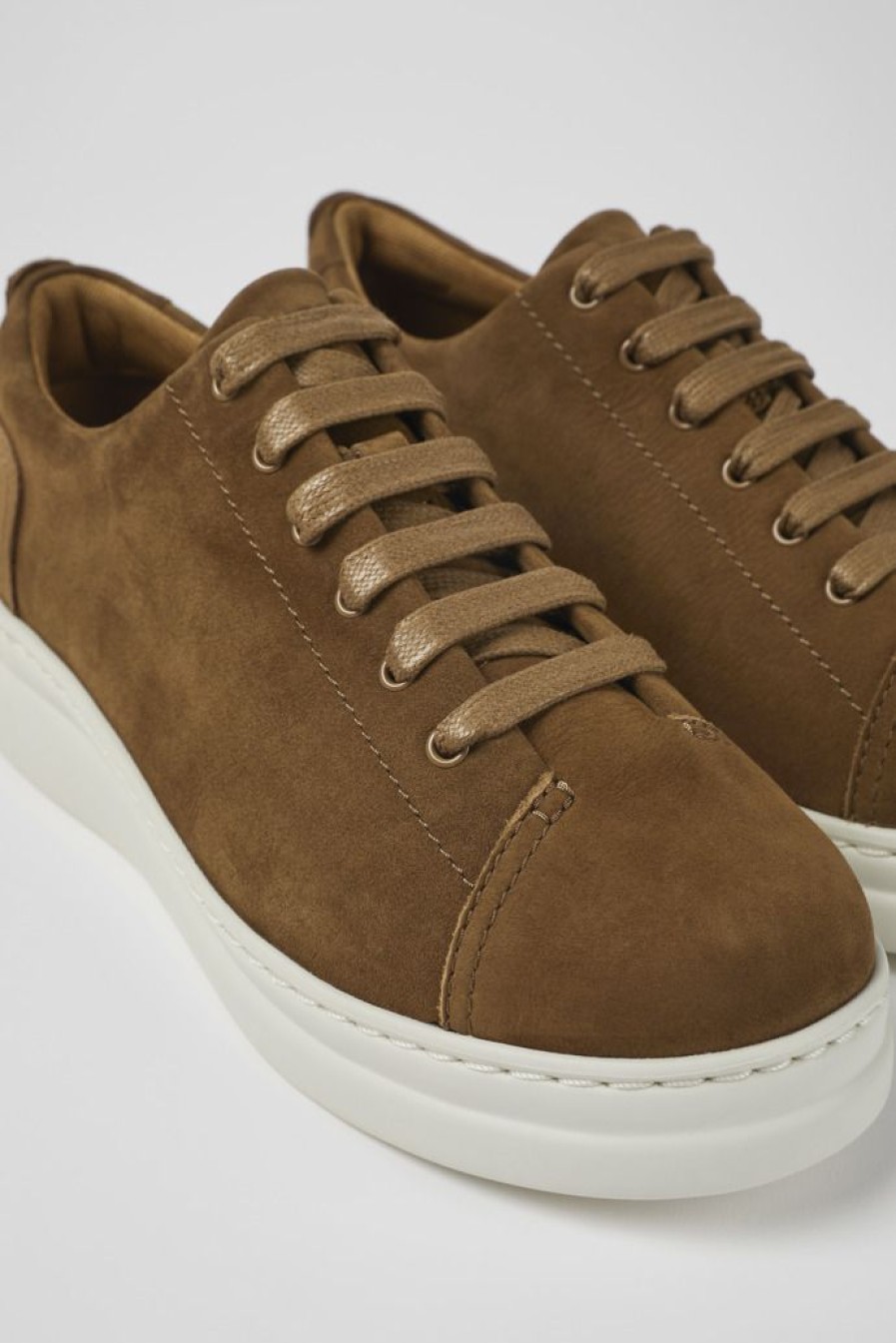 Camper Bruine Nubuck Damessneakers