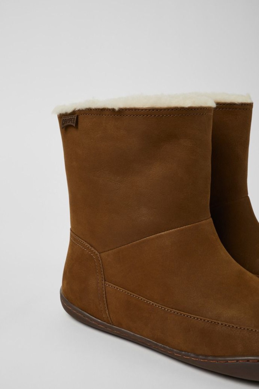 Camper Bruine Nubuck Enkellaarzen Voor Dames