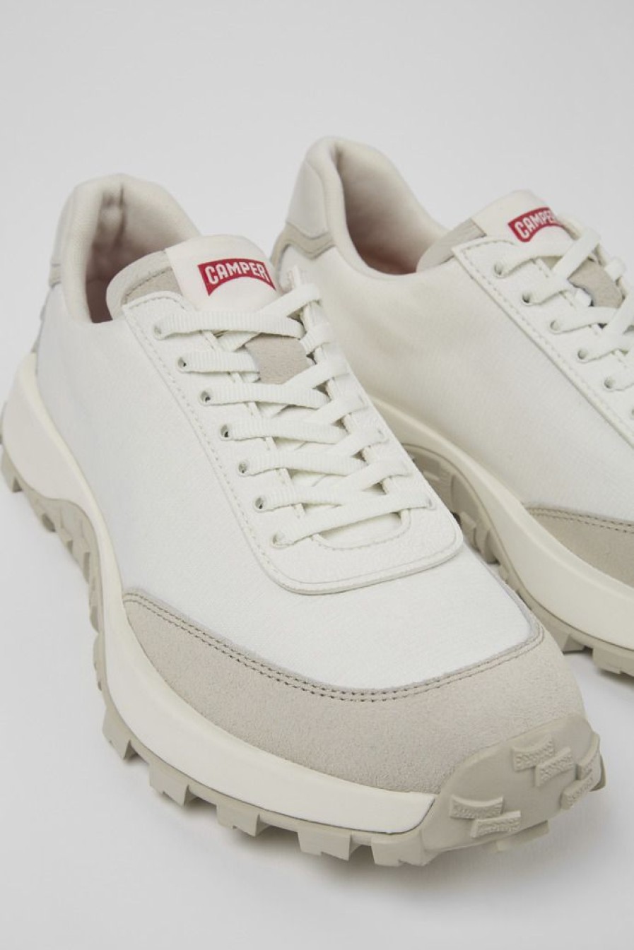 Camper Witte Stoffen En Nubuck Herensneakers