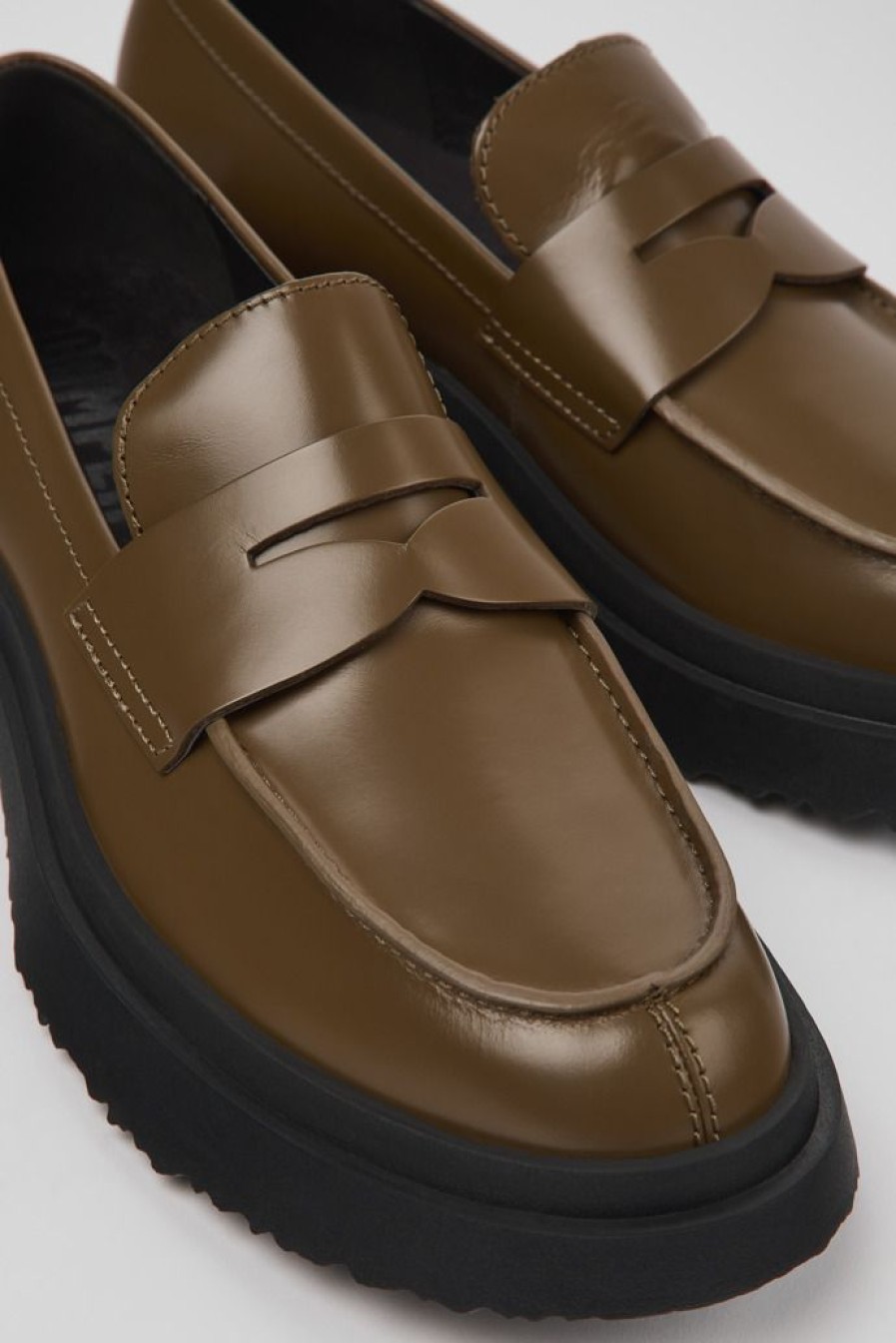 Camper Bruine Leren Damesloafers