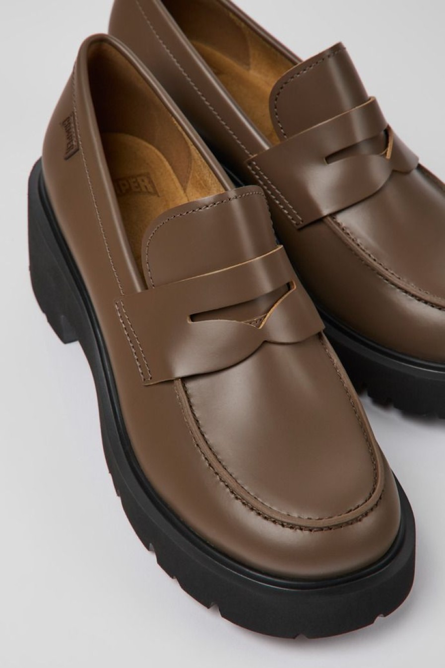 Camper Bruine Leren Damesloafers