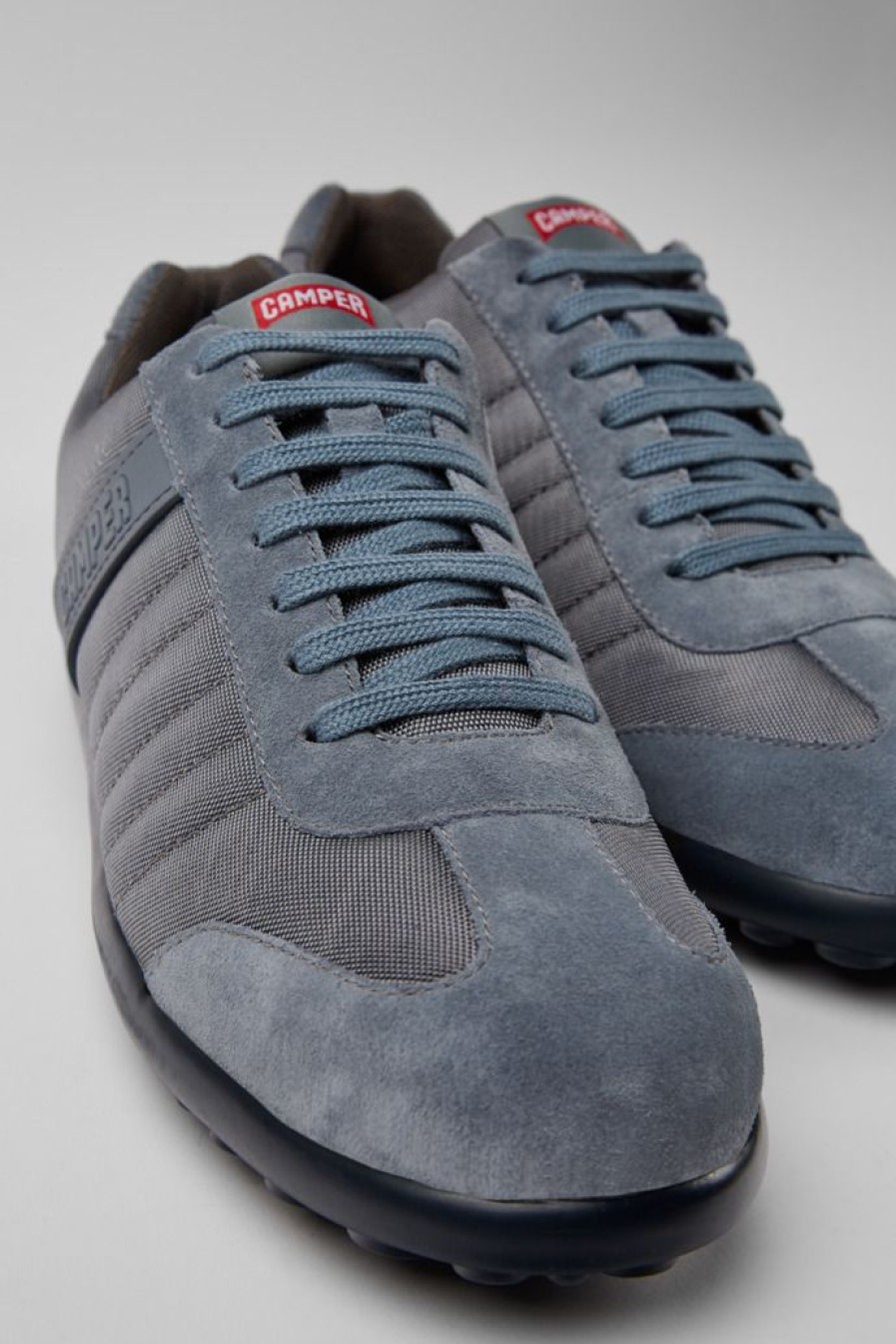 Camper Grijze Herenschoenen Van Textiel En Nubuck