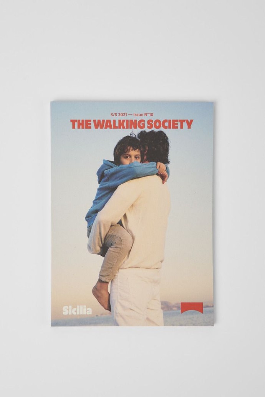 Camper Het Tijdschrift The Walking Society