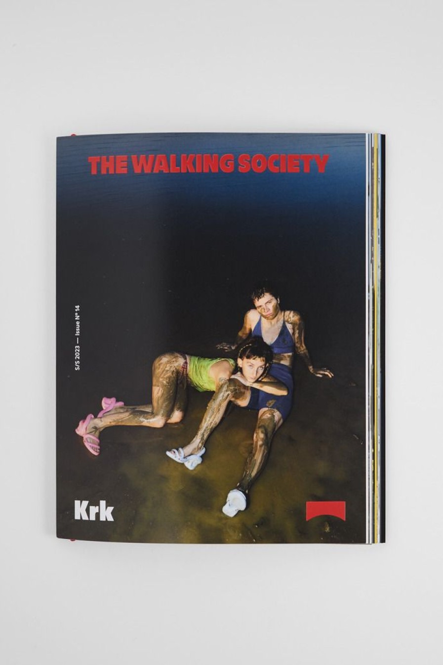 Camper The Walking Society Tijdschrift