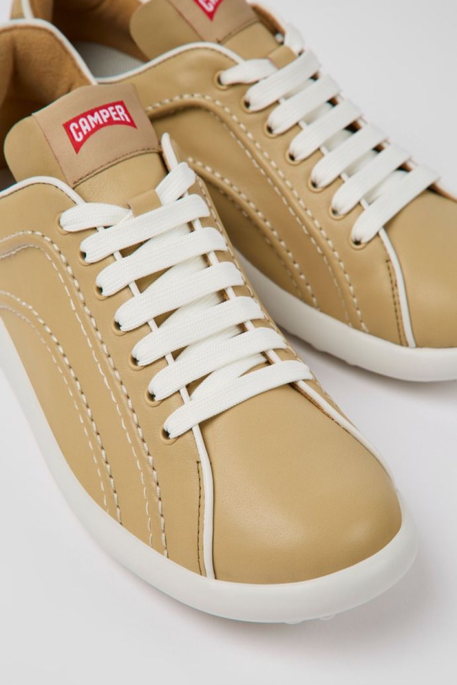 Camper Beige Leren Damessneakers