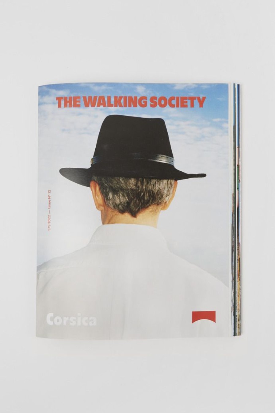 Camper Het Tijdschrift The Walking Society